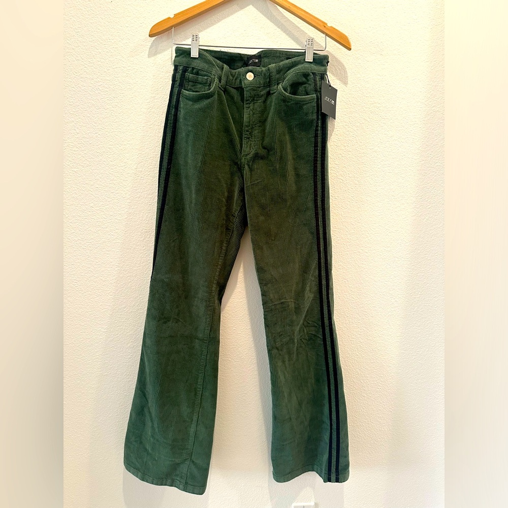 Joes Jeans, high-rise flare green corduroy pants.Size 28 NWT